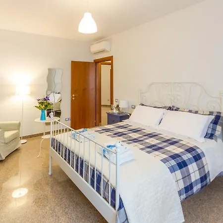 Buon Vento Bed & Breakfast 3*